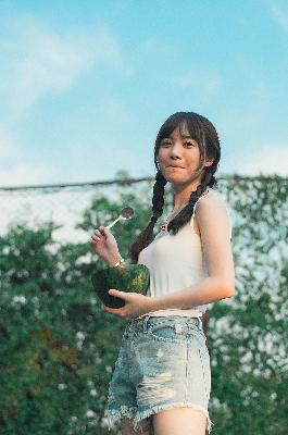 免费看老婆6完整高清电视？这是真的吗！数字背后的真相大揭秘！